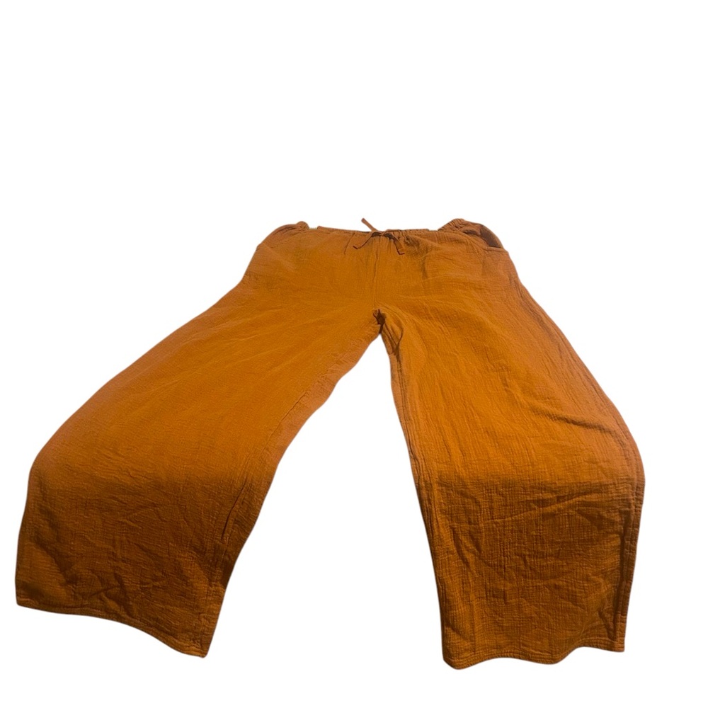 Size XL burnt orange wide leg pant. Tags attached